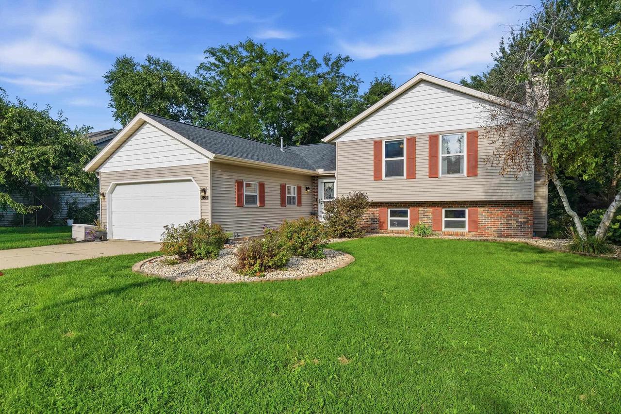 1707 Norse Parkway — photo