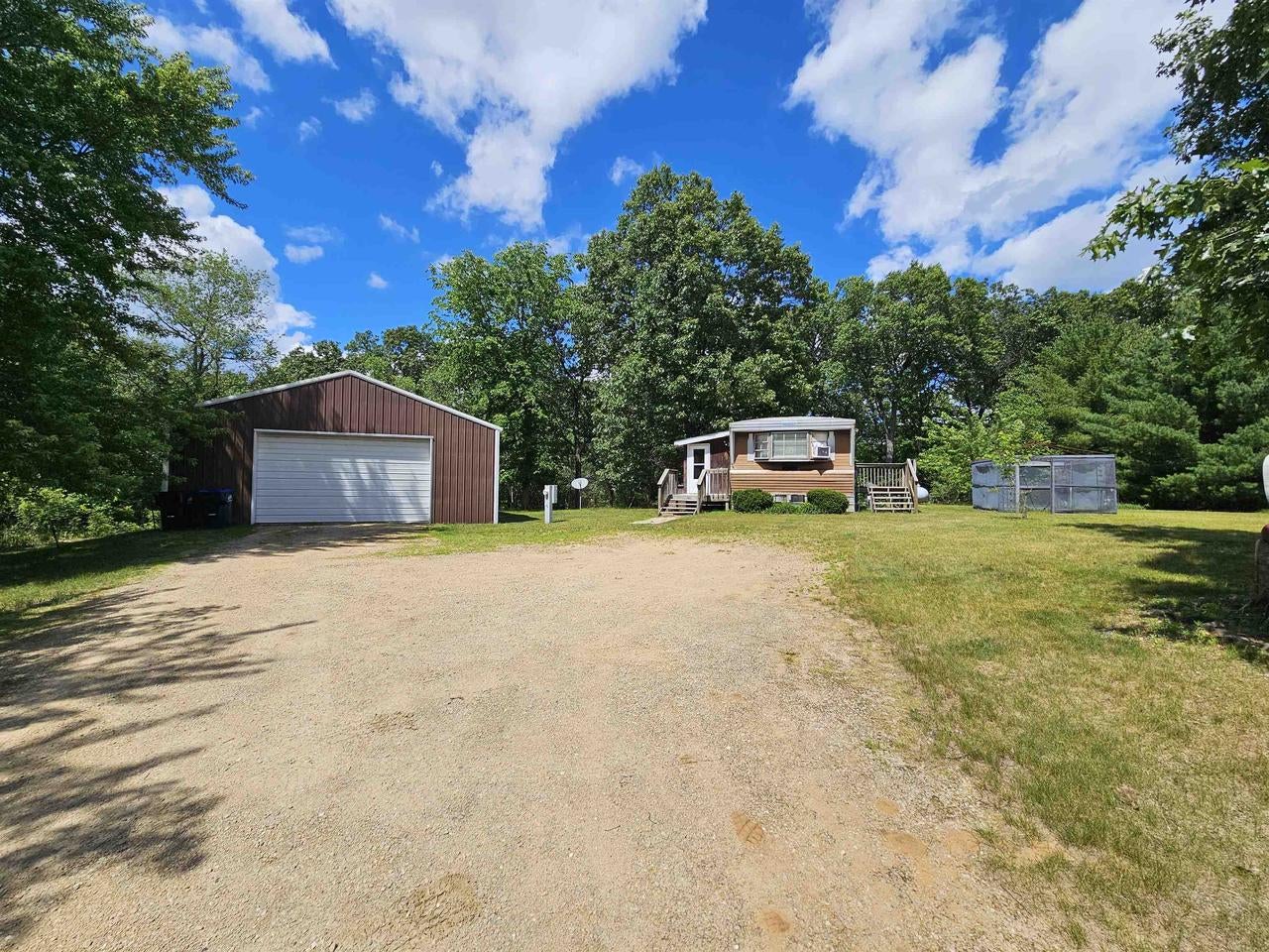 1170 Fawn Court — photo