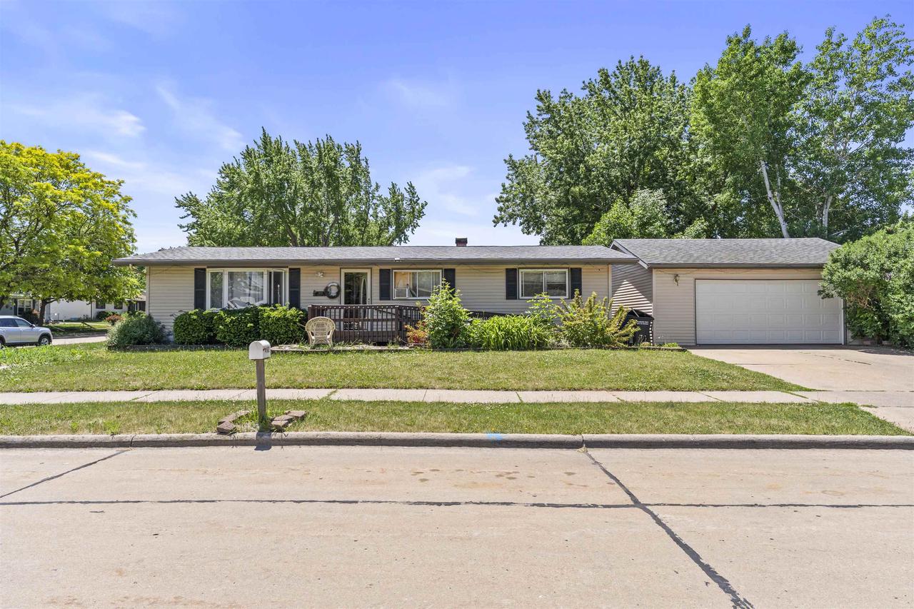 1602 Thornton Drive — photo