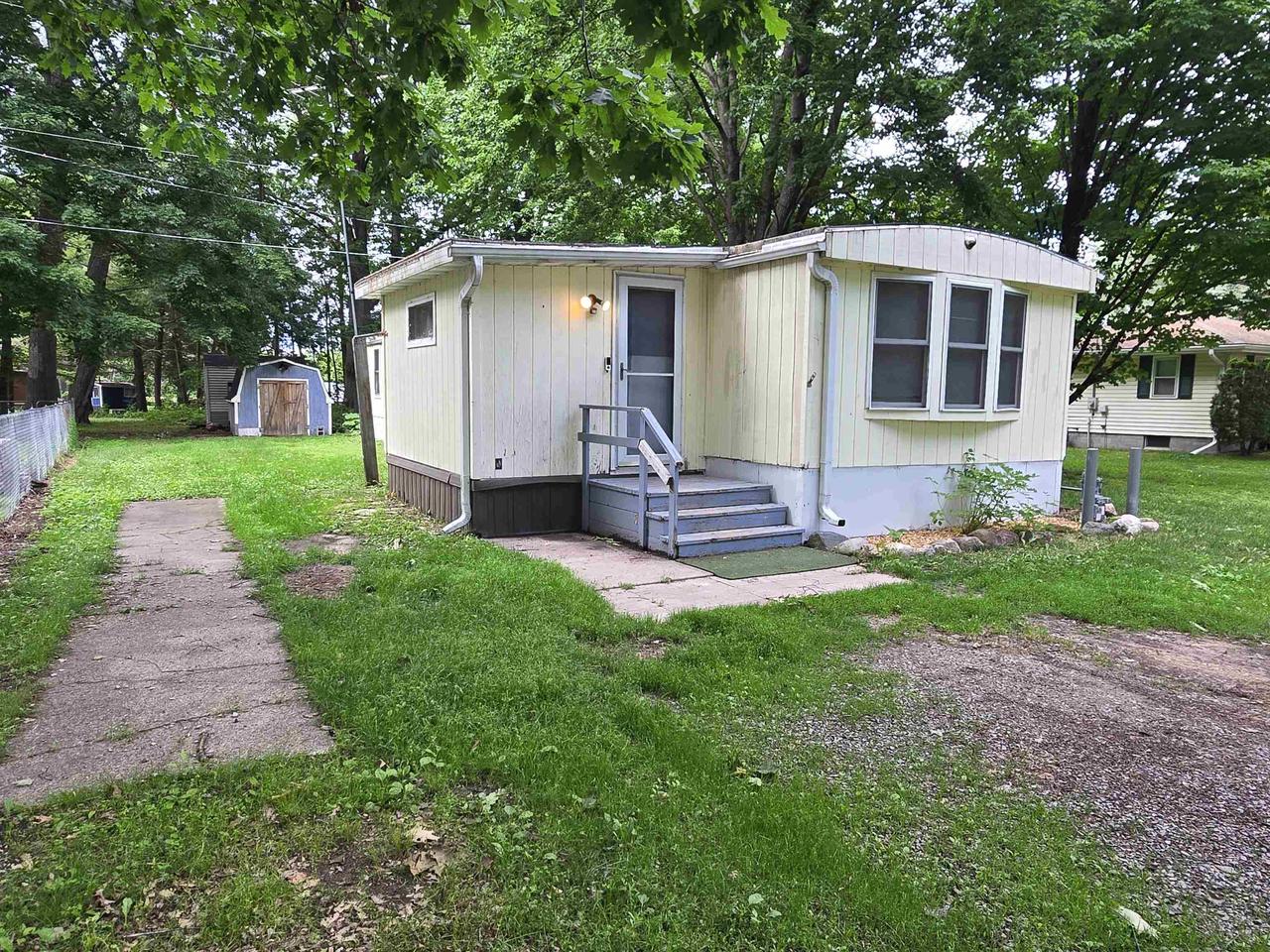 W5120 Shady Lane — photo