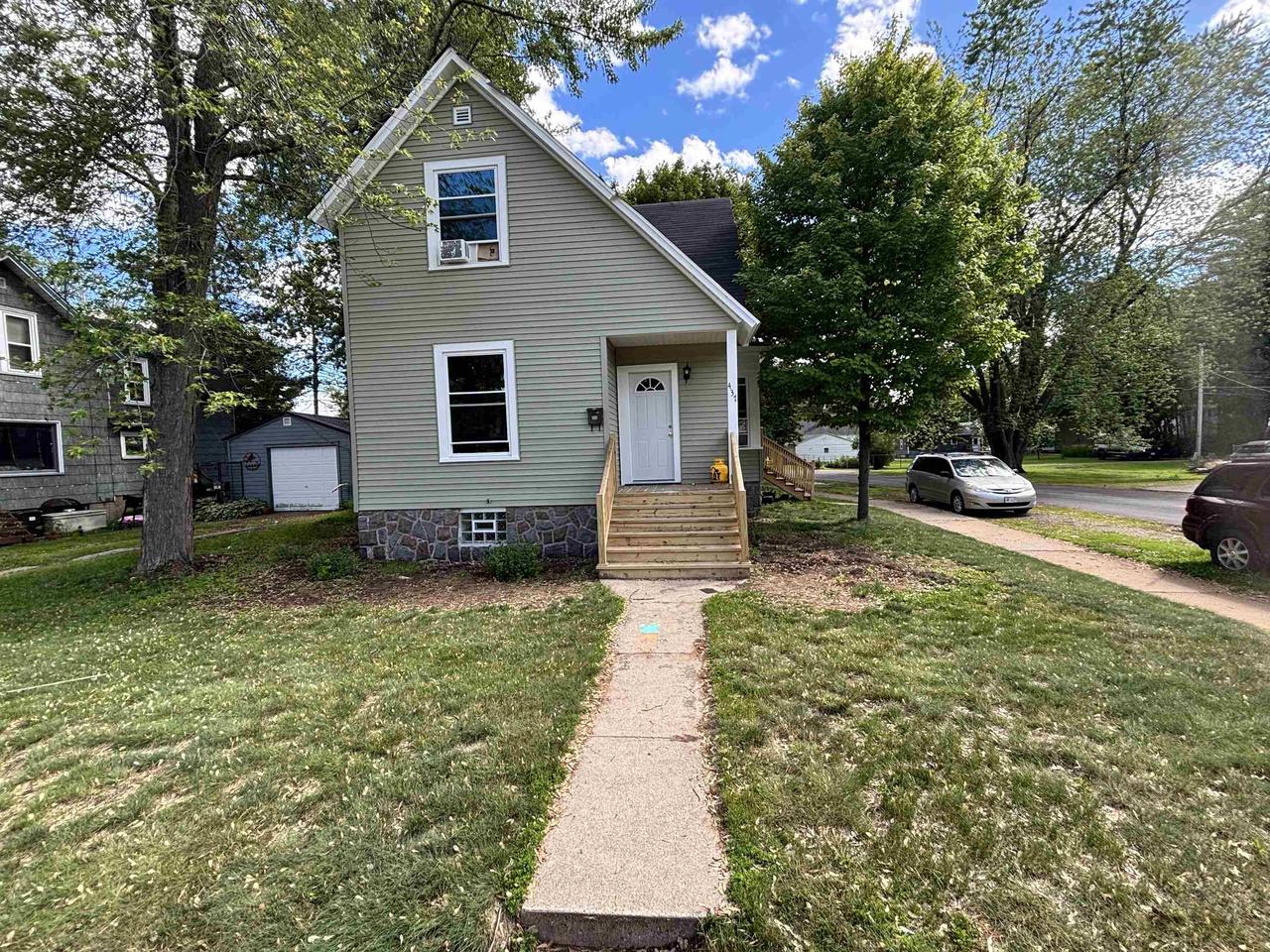 437 Carney Boulevard — photo