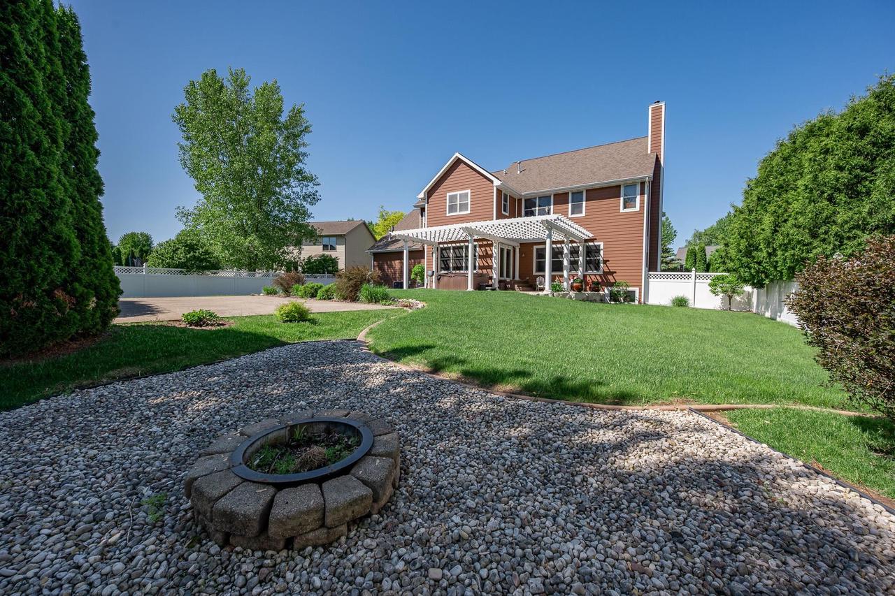 2017 Higgins, Ledgeview, WI 54115 — photo 2