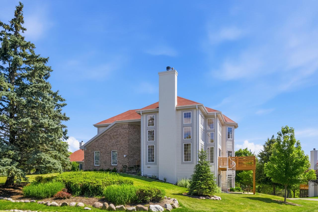 1505 Highland Drive — photo