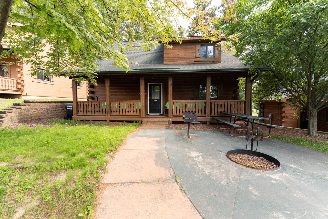 914 Paddleboat Court — photo