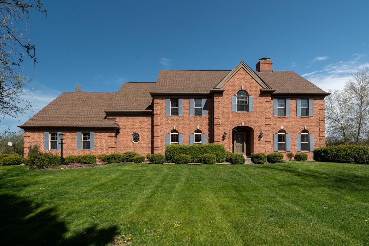 5623 River Hills Road — photo