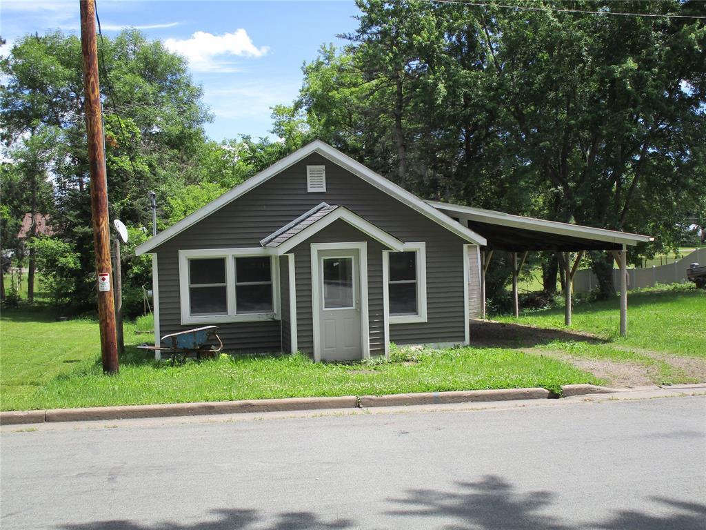 719 E 2nd Street — photo