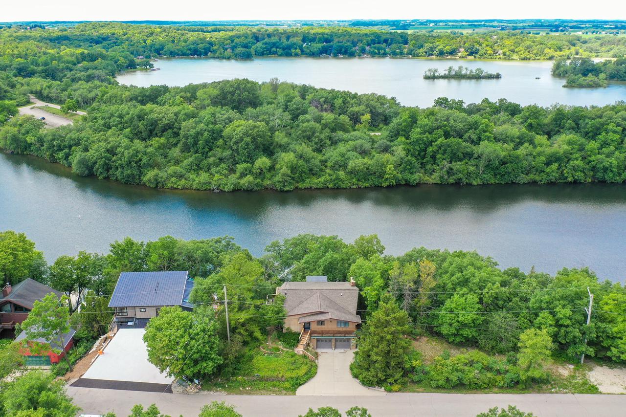 N7693 Ridge ROAD, Whitewater, WI 53190 — photo 3