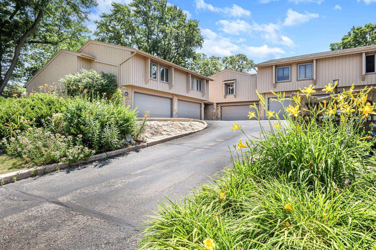 7305 Donna Drive — photo
