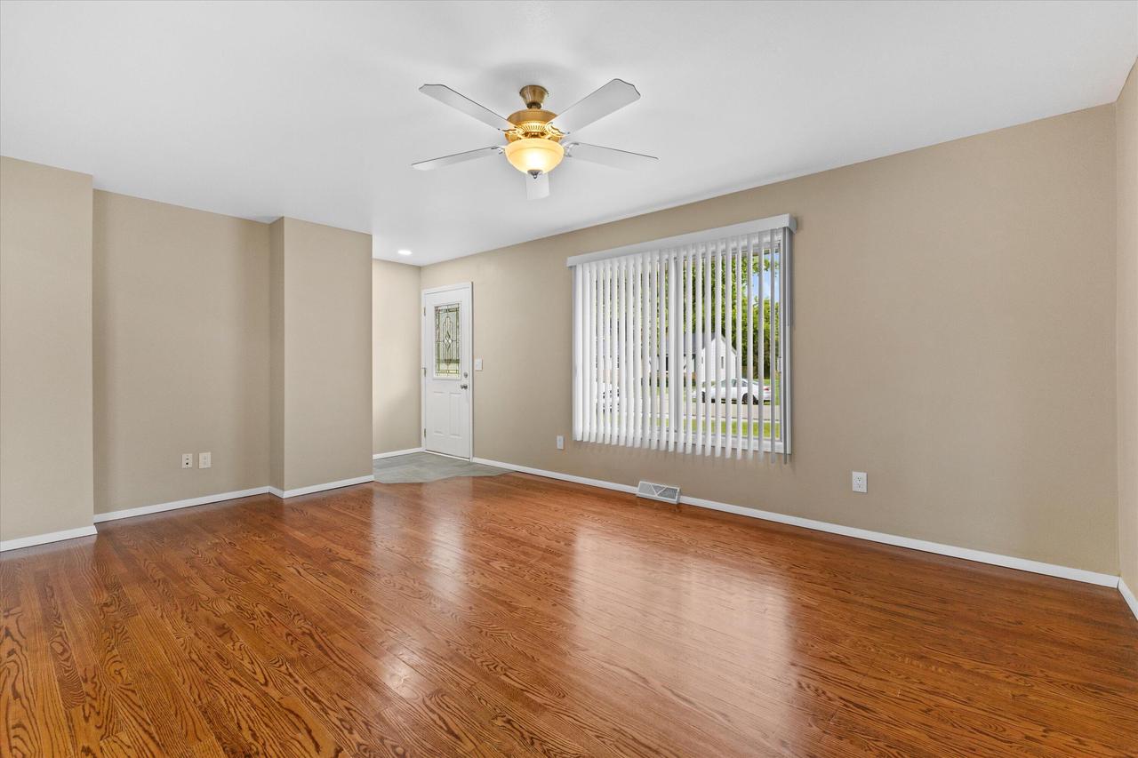 6902 Brian DRIVE, Racine, WI 53402 — photo 3