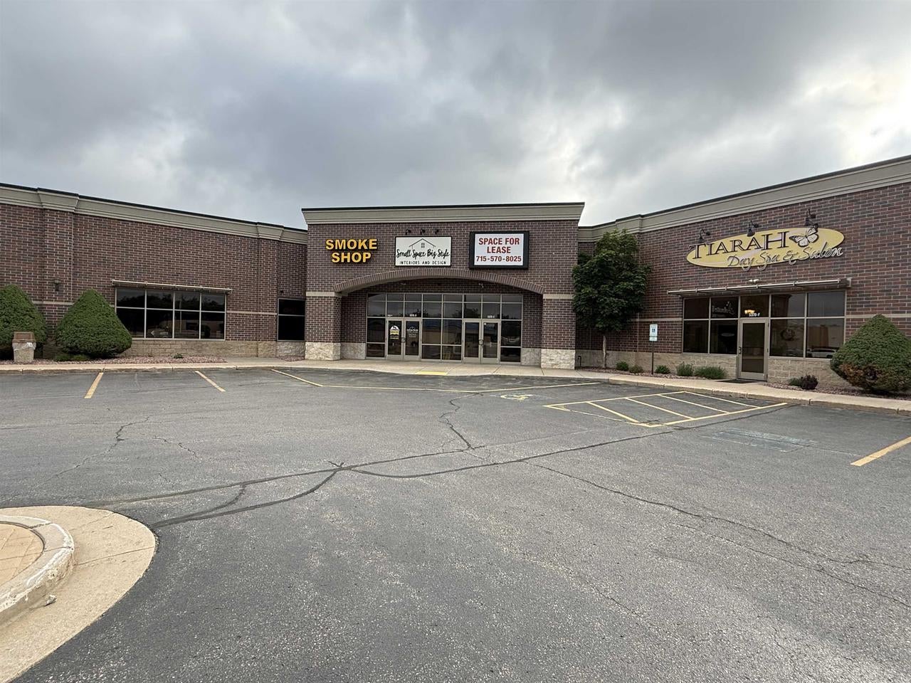 5370 Highway 10 East — photo