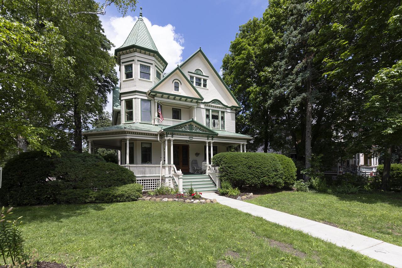 622 W Main Street — photo