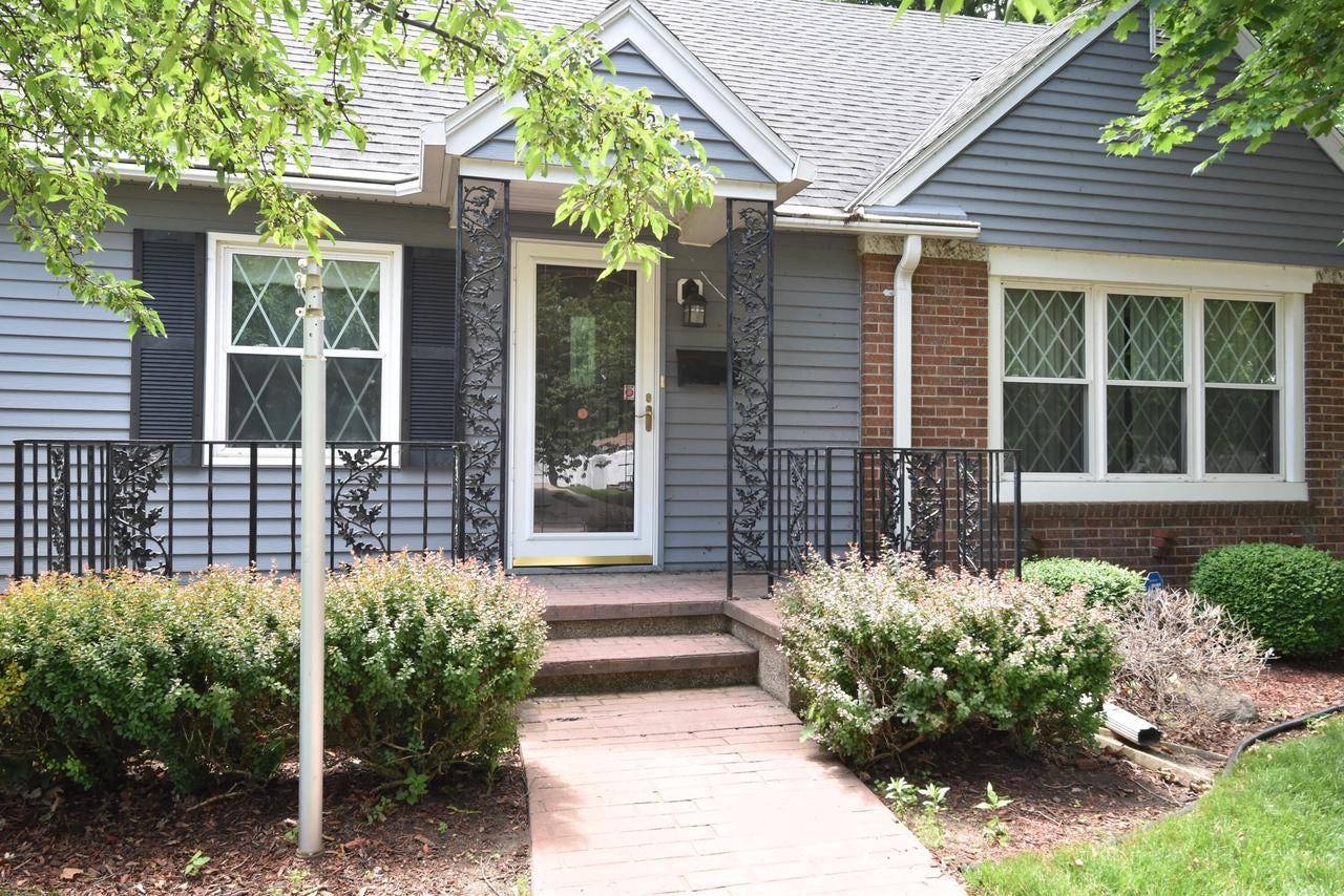 2205 Dwight STREET, Racine, WI 53403 — photo 2