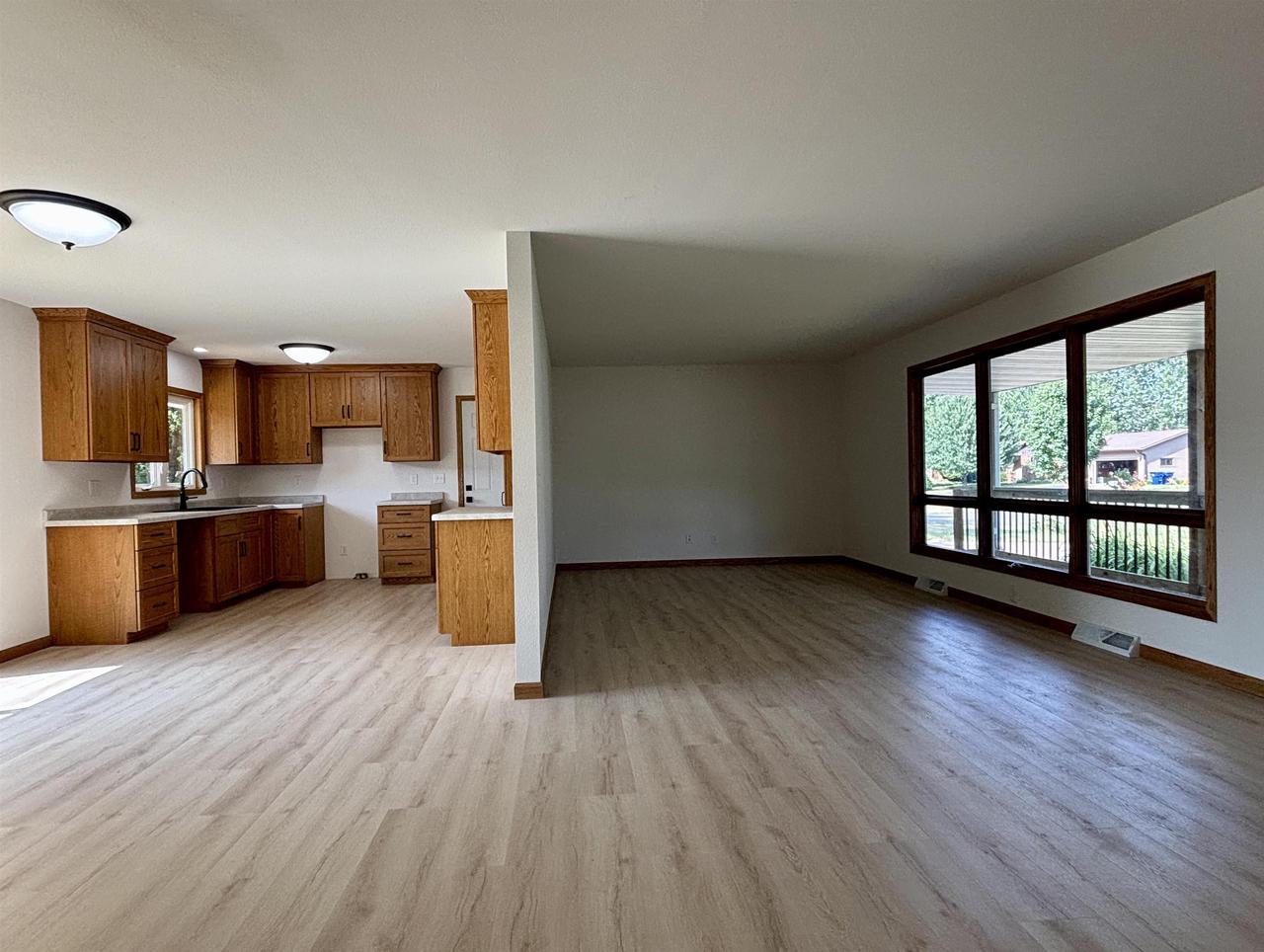 5606 Walnut Street — photo