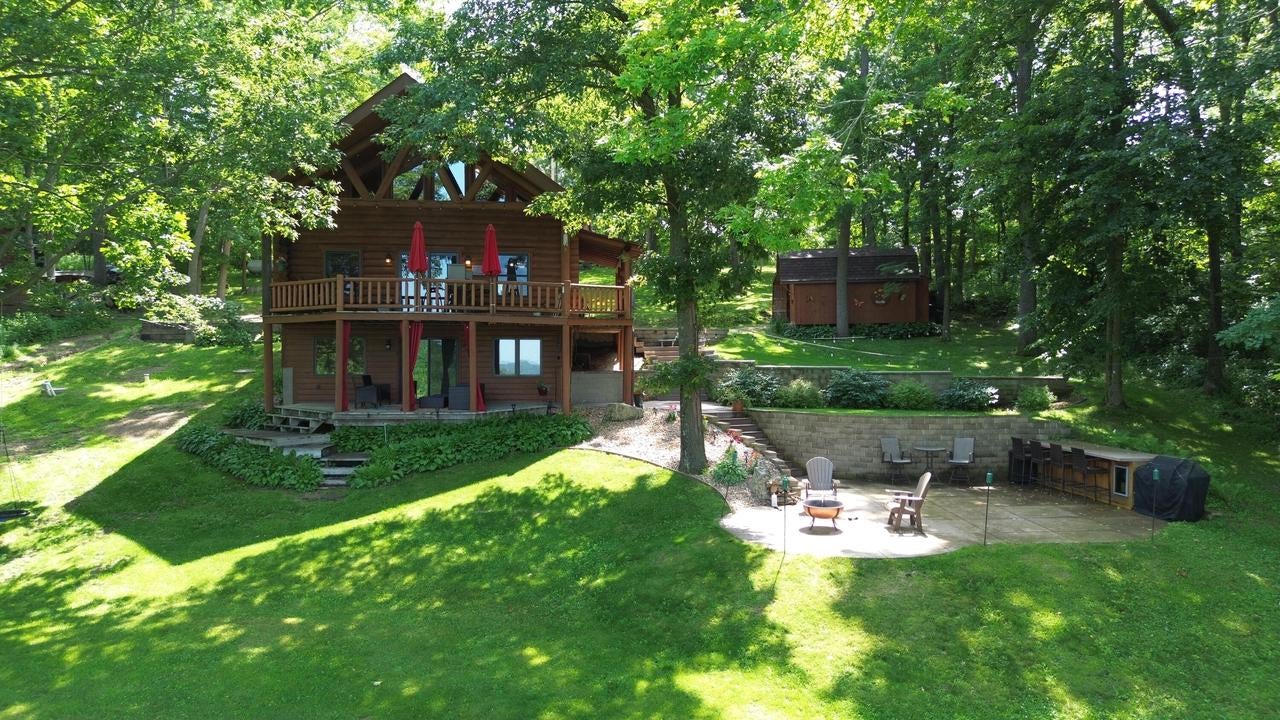 20643 Deer Island View ROAD, Eastman, WI 54626