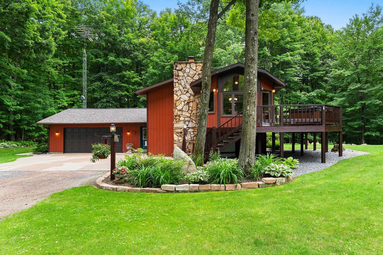 200800 Canopy LANE, Rosholt, WI 54473 — photo 3