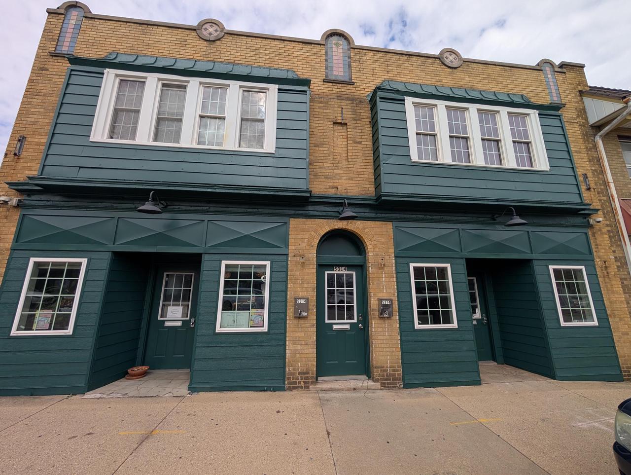 5316 W Center Street — photo