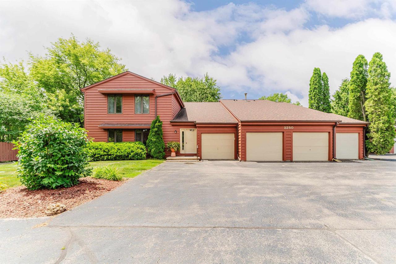 2250 Meadowbrook Court #Unit C — photo