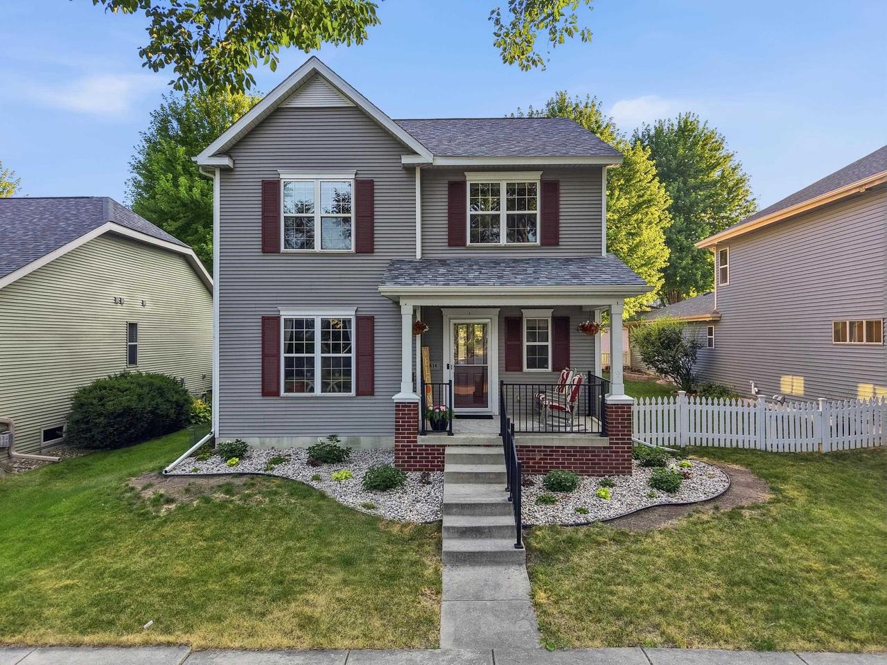 614 McLean Drive — photo
