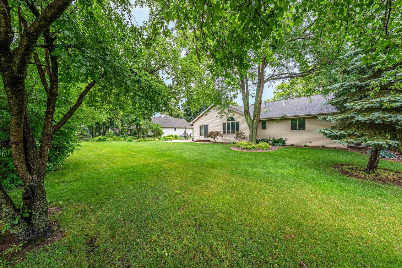 W6674 Cedar Ridge Drive, Harrison, WI 54915 — photo 2
