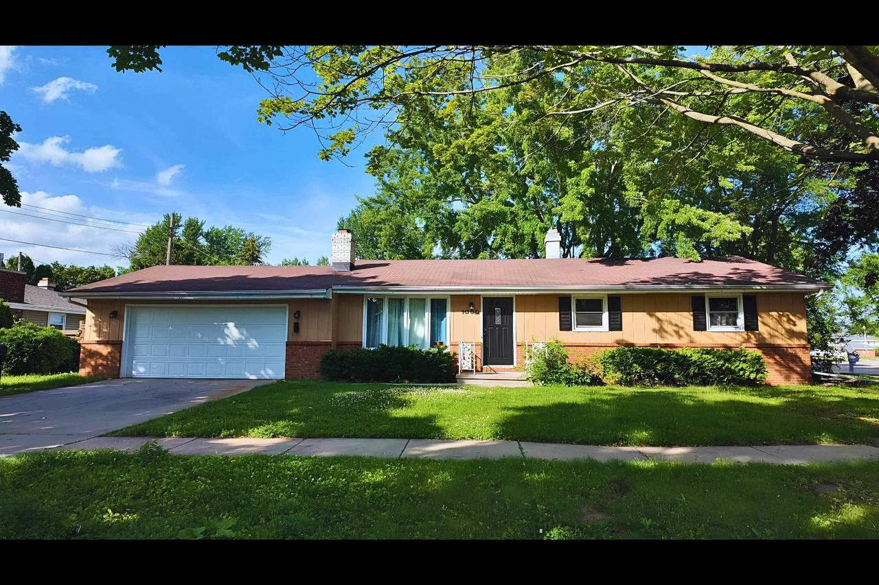1000 W Browning Street — photo