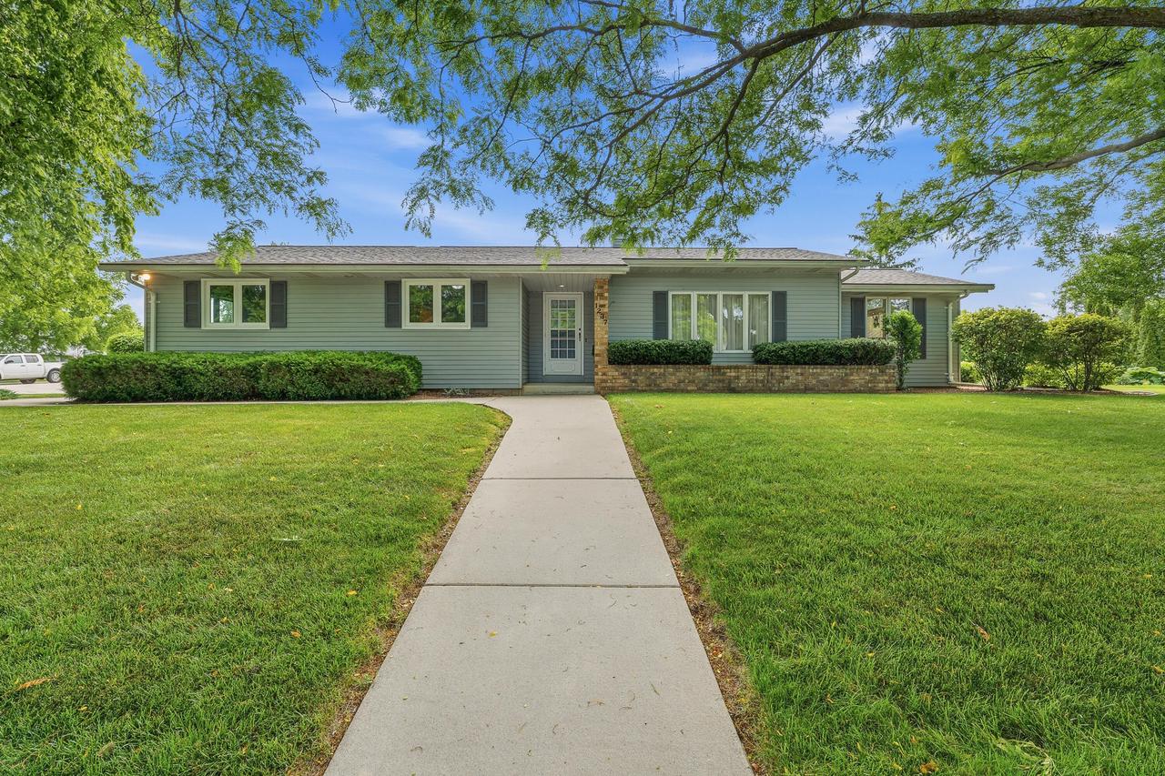 1237 audubon rd, SHEBOYGAN WI 53083