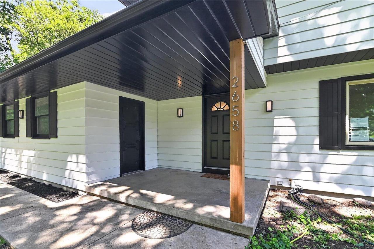 2658 Oak Crest Circle — photo