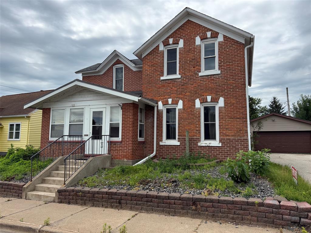 909 W Main Street — photo