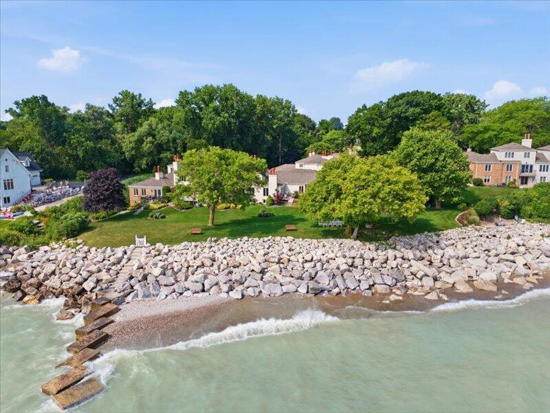 700 Waters Edge ROAD #23, Racine, WI 53402 — photo 2