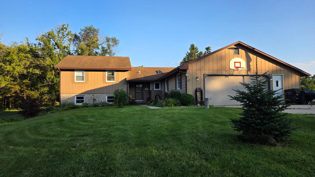 3377 N Hackbarth Road — photo