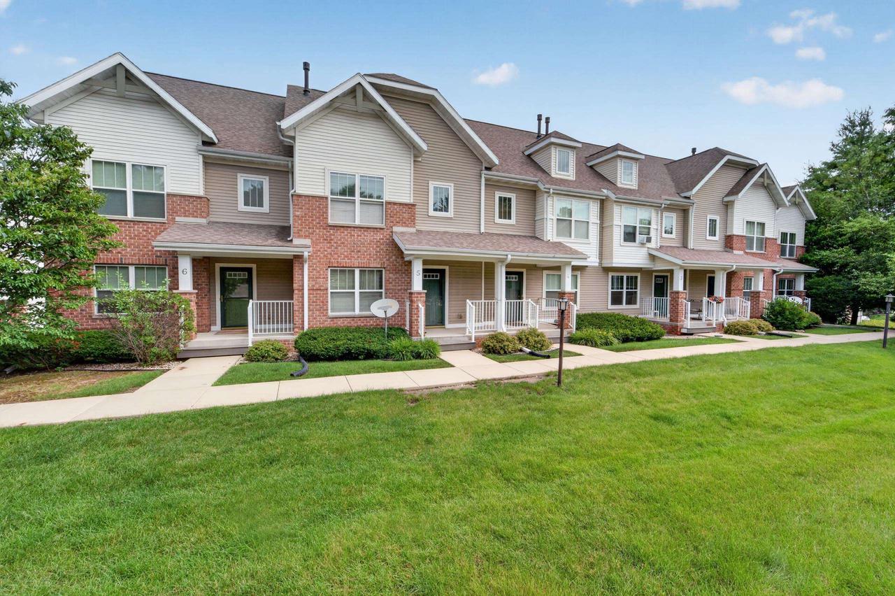 707 Cricket Lane 5 — photo