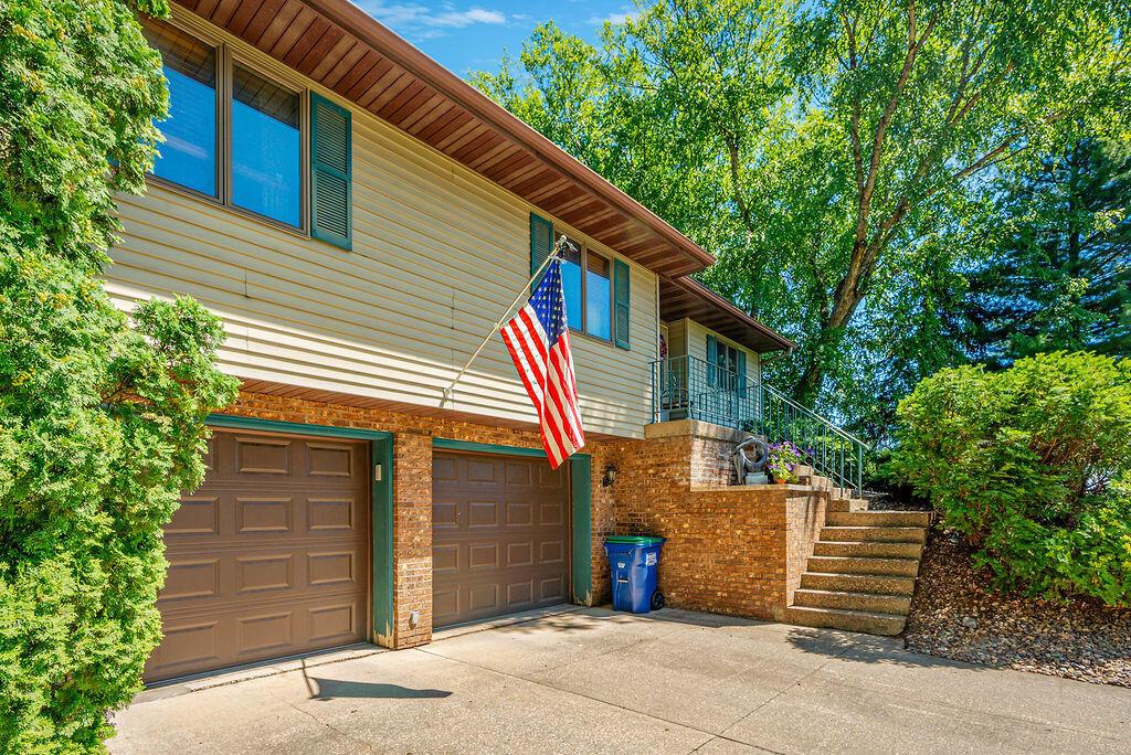 701 Fanta Reed ROAD, La Crosse WI 54603 — photo 2