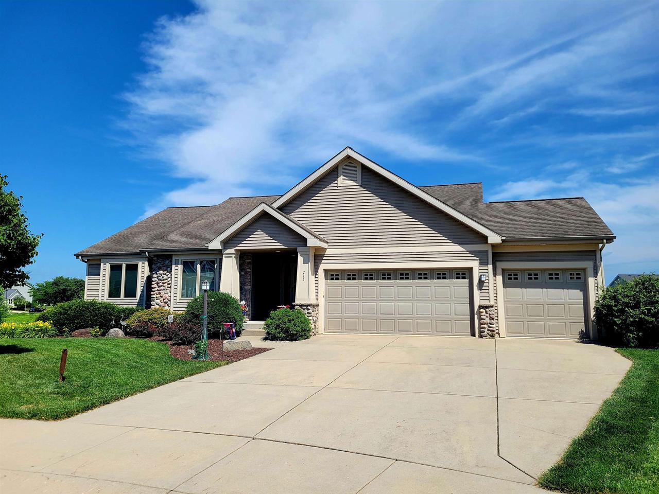 715 Cypress Court — photo