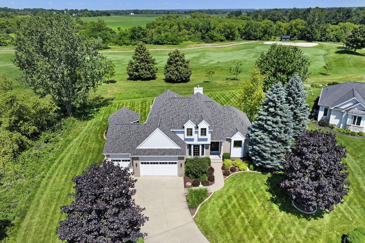 1570 Fairway Court 16-19 — photo