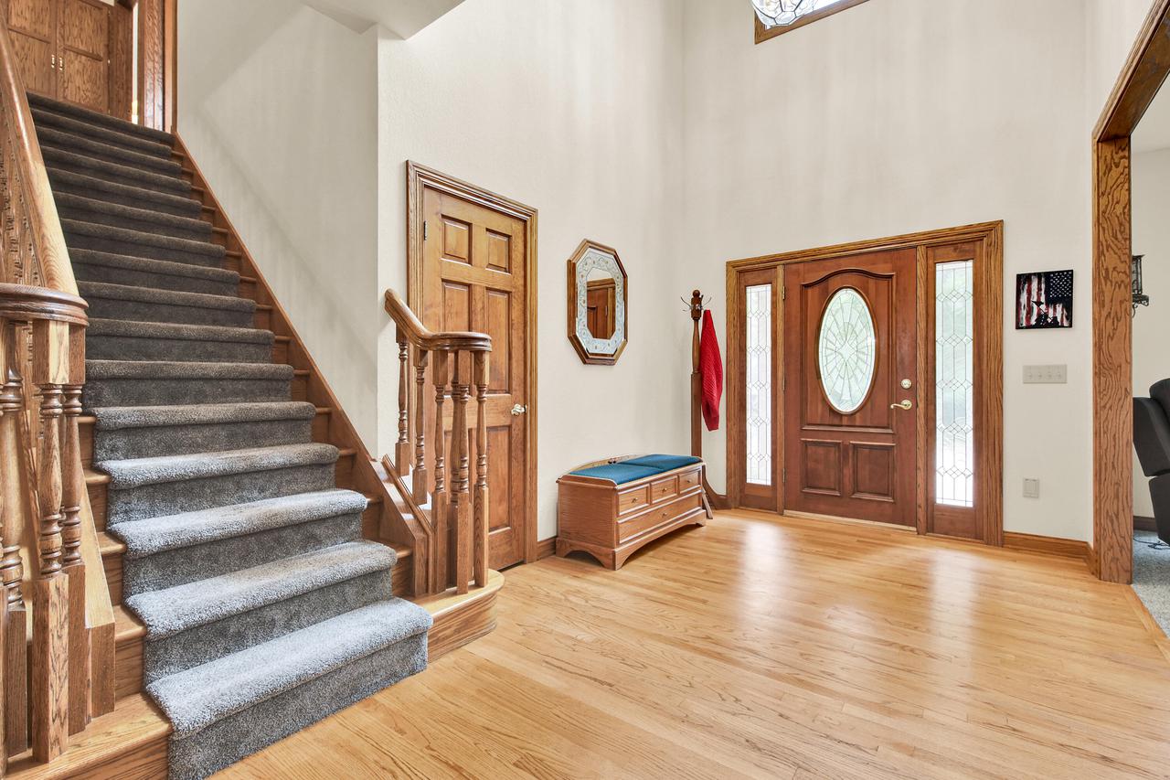 615 kettle rdg, COLGATE WI 53017 — photo 2