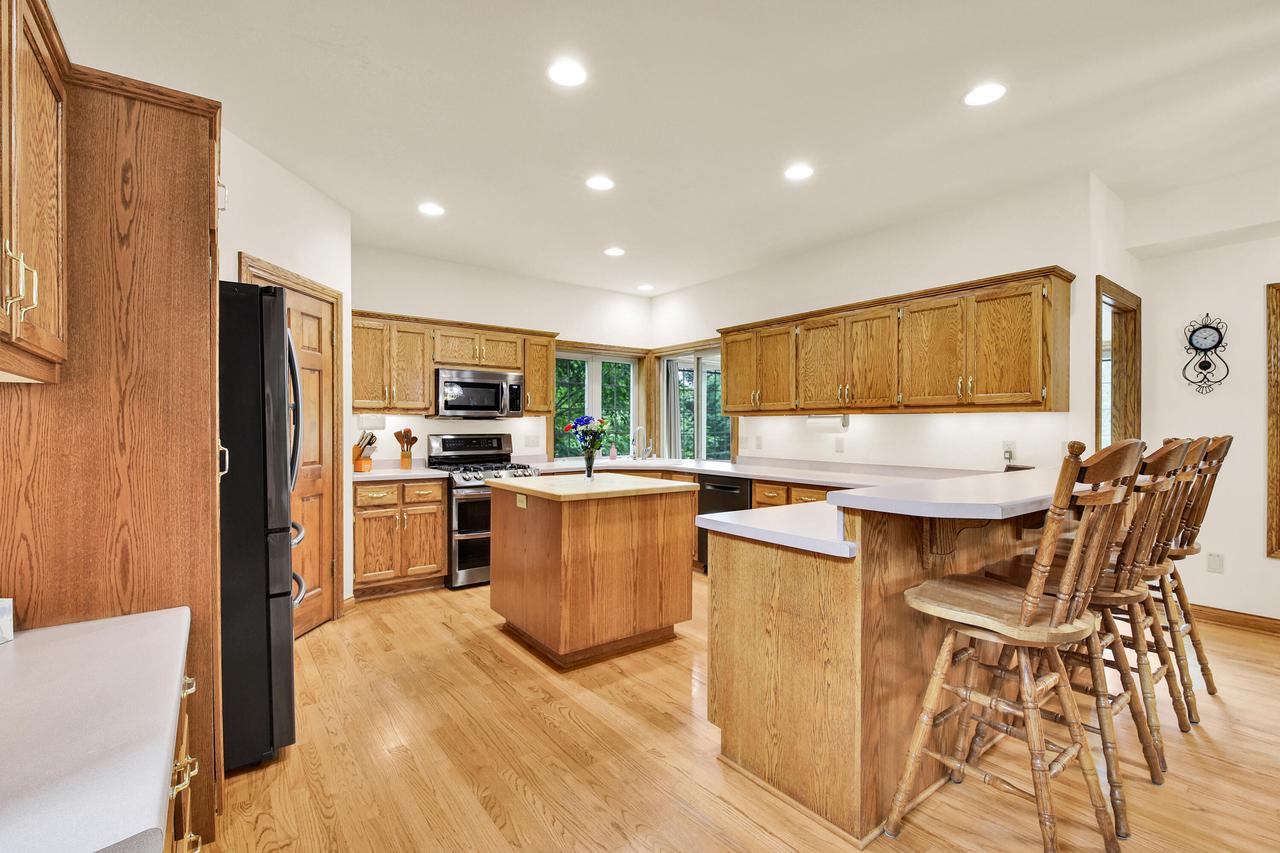 615 kettle rdg, COLGATE WI 53017 — photo 3
