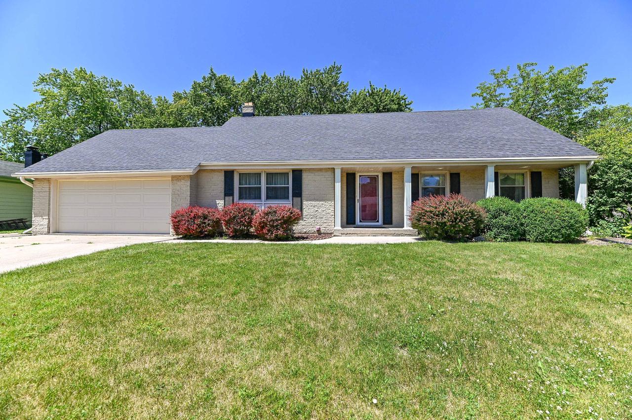 146 Perry AVENUE, Racine, WI 53406 — photo 2