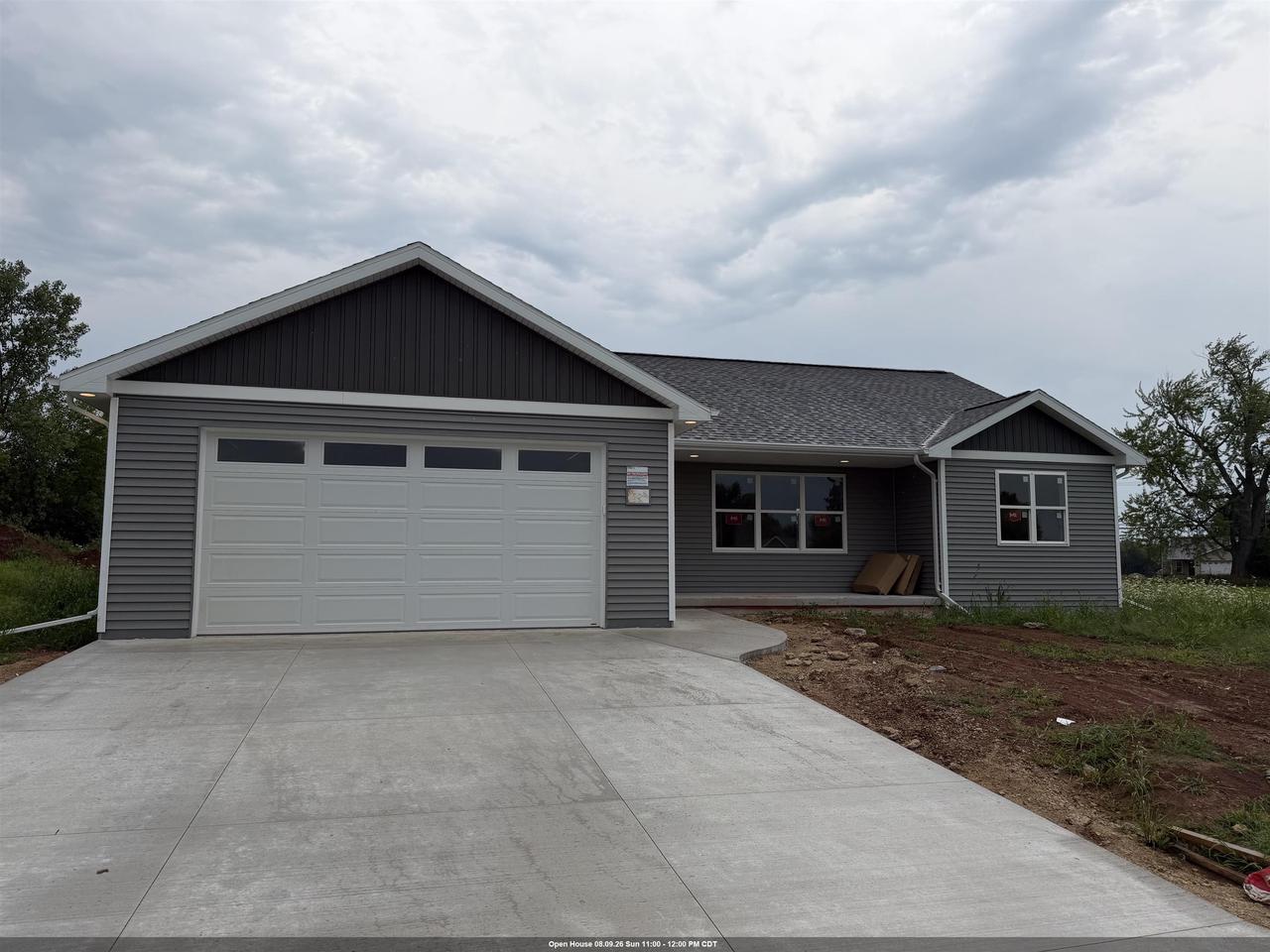 530 Riverview Drive — photo