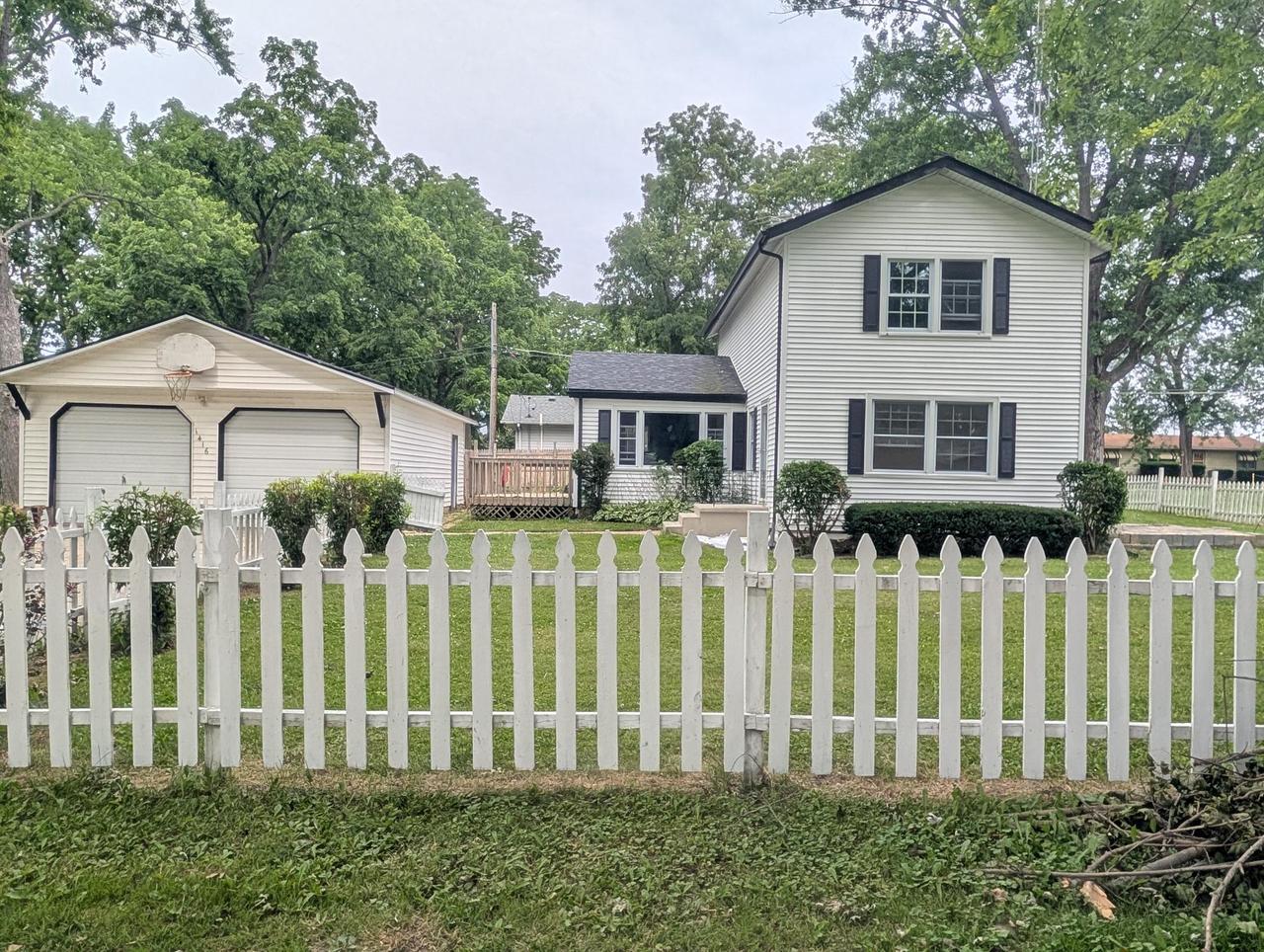 1416 Blodgett Lane — photo