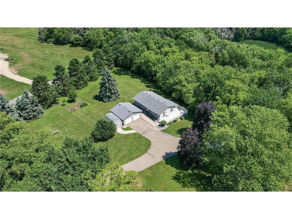 843 Yellowstone Trail — photo