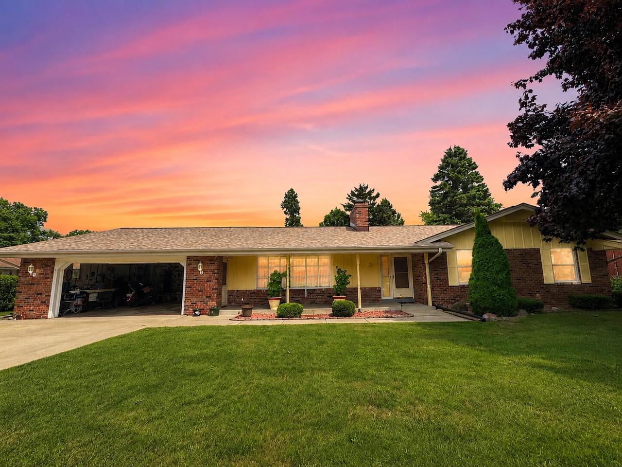 4215 Pennington Lane — photo