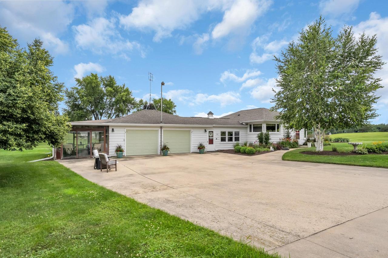104 Homestead ROAD, Delavan, WI 53115 — photo 3