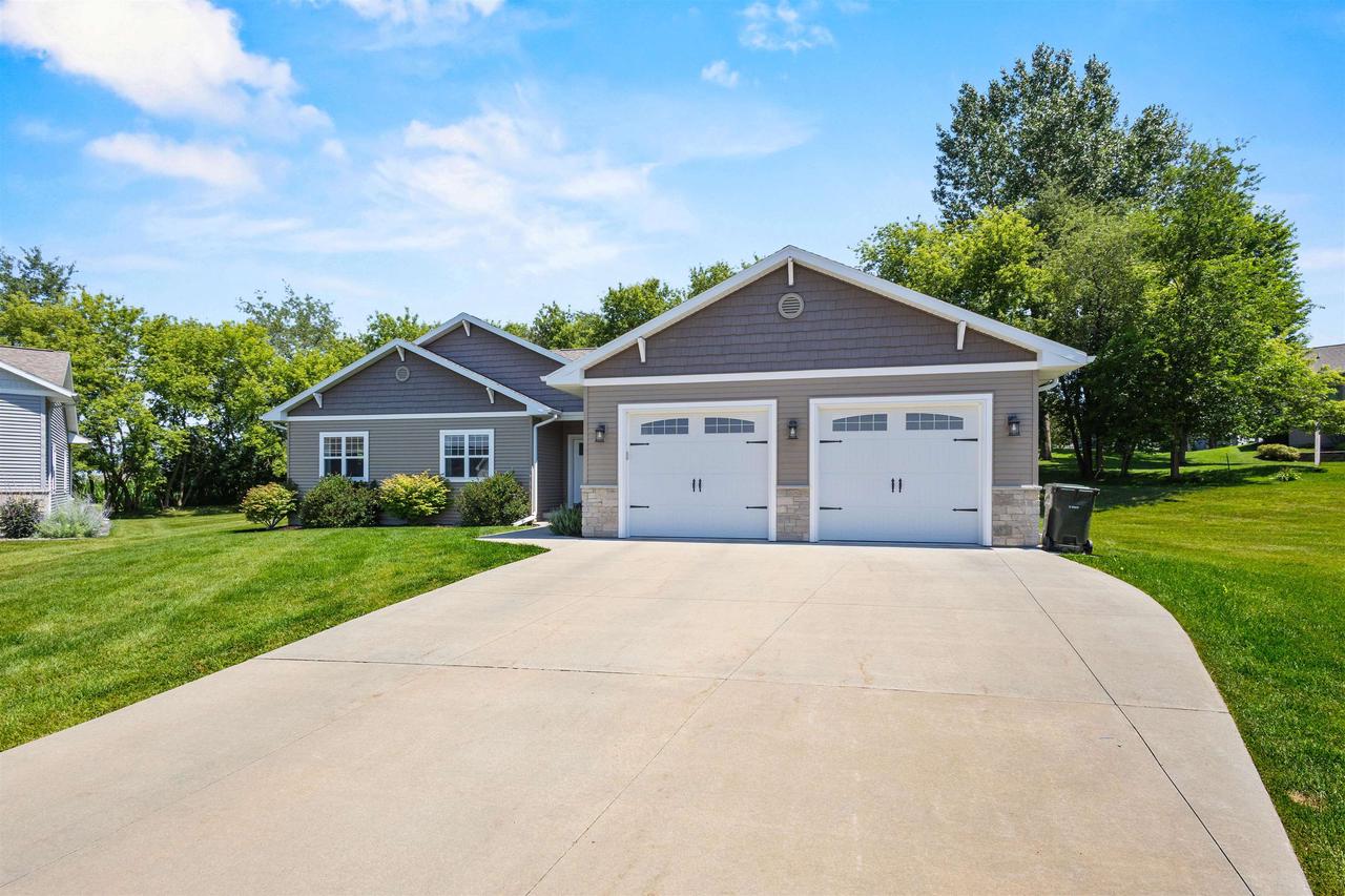 731 Chester COURT, Ripon, WI 54971 — photo 2