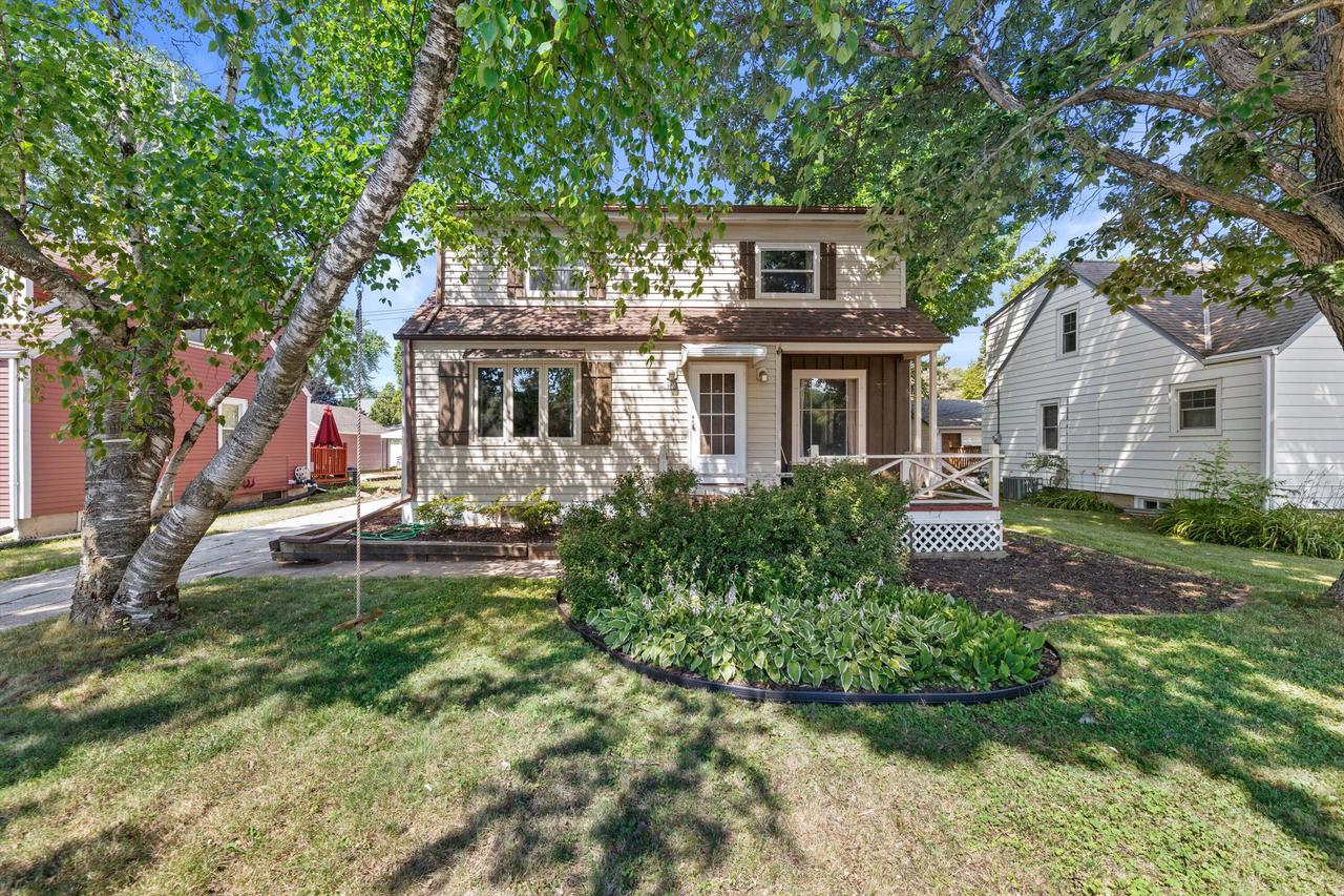1085 S Calhoun Road — photo