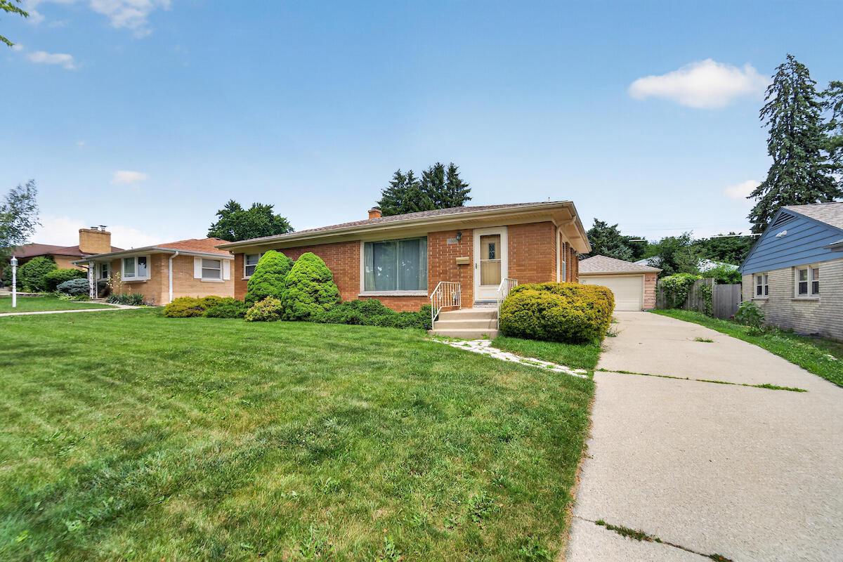 1001 Virginia STREET, Racine, WI 53405 — photo 2