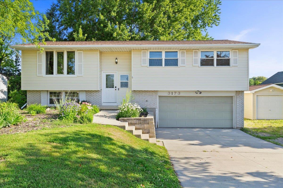 3173 Humboldt Road — photo