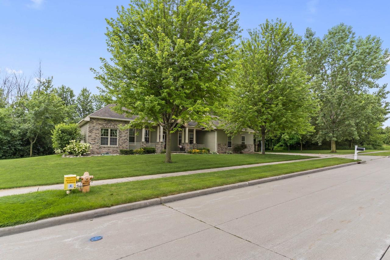 1055 Zacher Drive — photo
