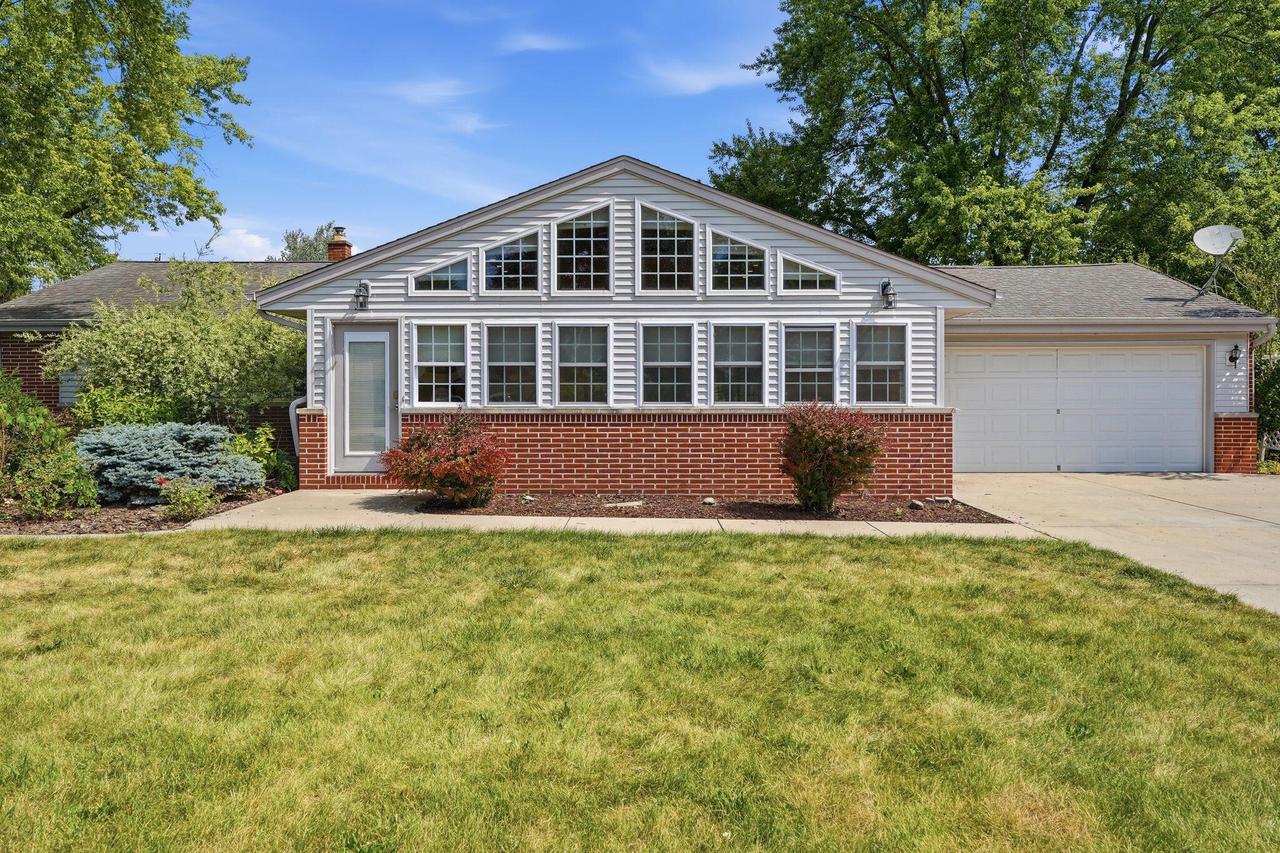 16730 Willow Ridge Lane — photo