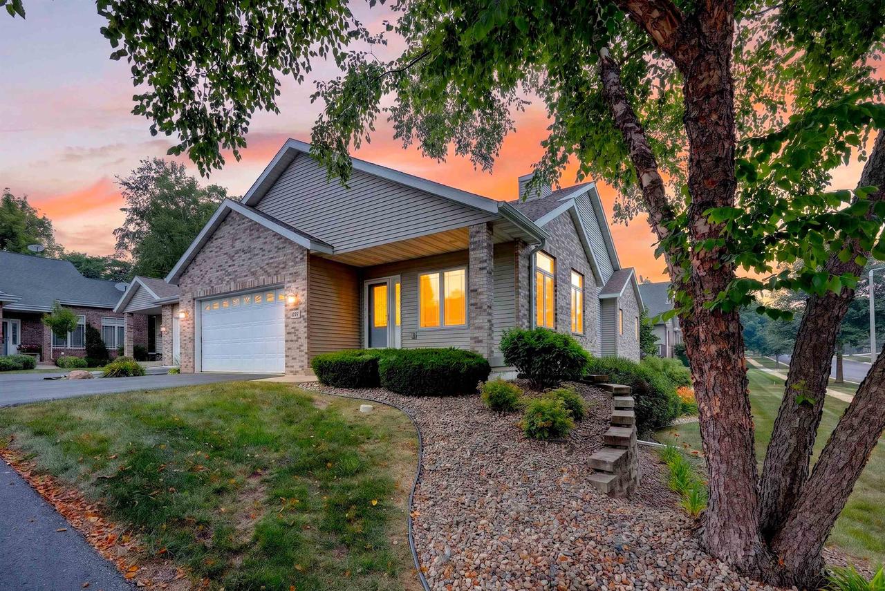 617 Nightingale Lane — photo