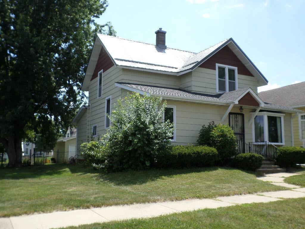 310 W Nott Street — photo