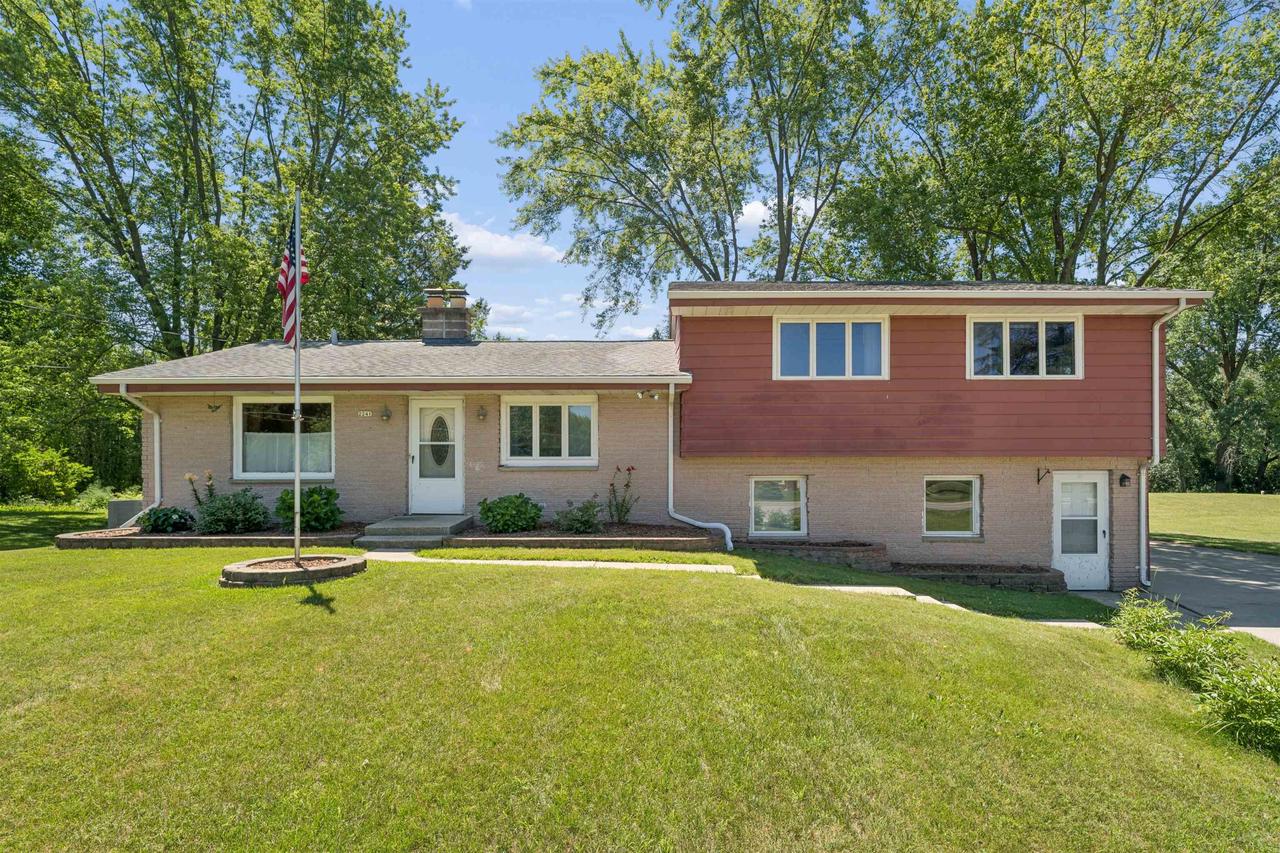 2241 Wallace Lake Road — photo